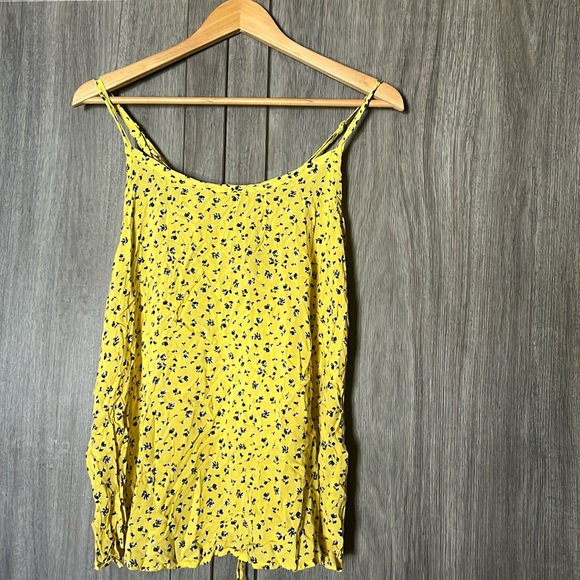 TORRID floral top - Picture 3 of 10